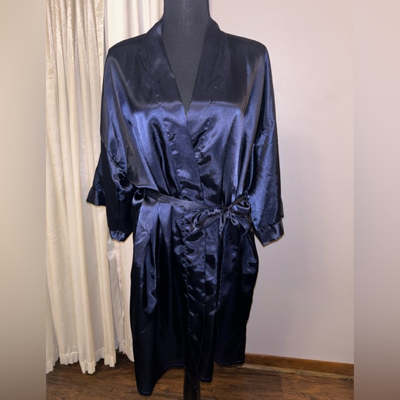 Silky Bridesmaid Robe, Navy Blue Size M - Picture 2 of 3